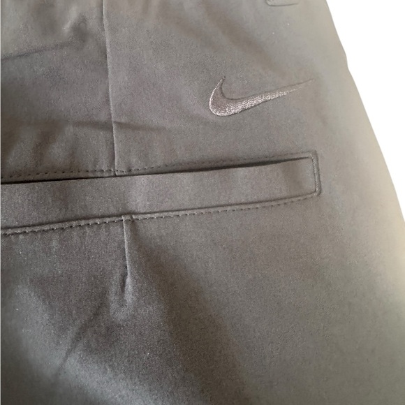 Nike Women's Black Golf Shorts Dry Fit NWT - Picture 6 of 6
